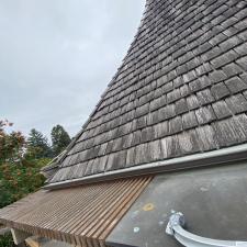 Cedar-Shake-Roof-Wash-in-Vancouver-WA 1
